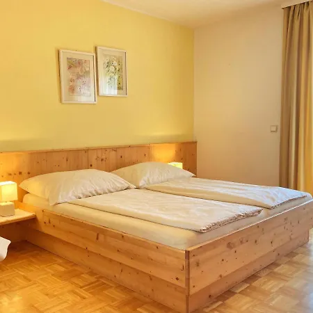 Sima Apartment *